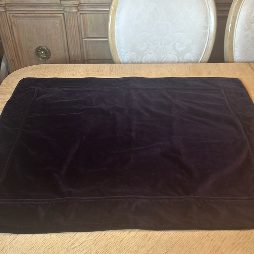 Hawthorne Hill Velvet Pillow Cover